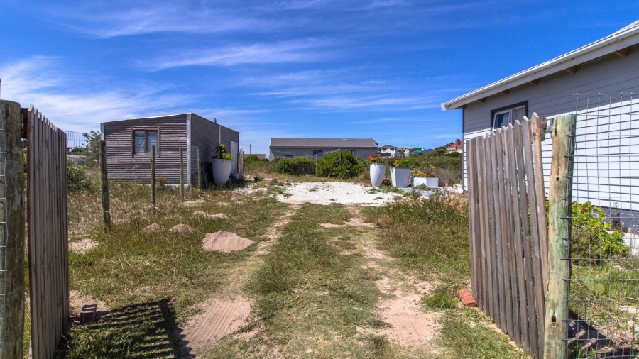 4 Bedroom Property for Sale in De Kelders Western Cape